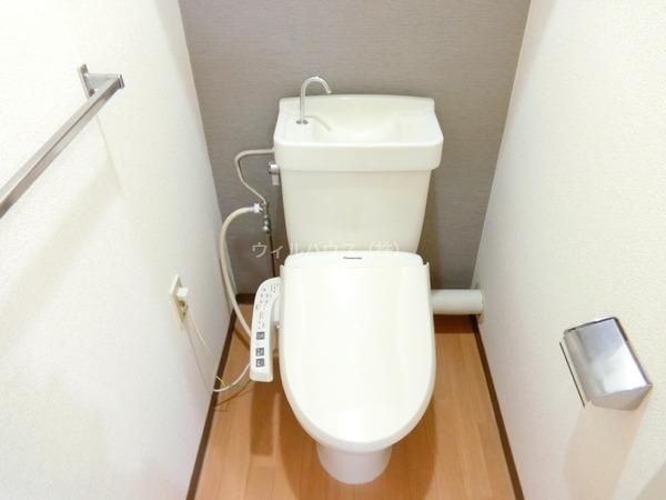 ヴィラ仲谷向陽台のトイレ写真