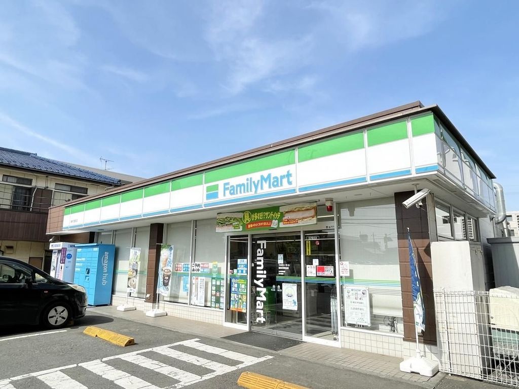 コンビニ　ファミリーマート東所沢駅前店（コンビニ）まで840m