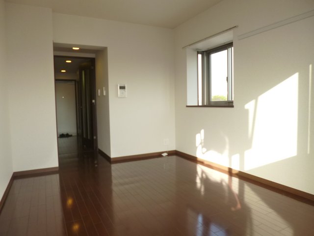 シティライフ藤ヶ丘西の居間写真