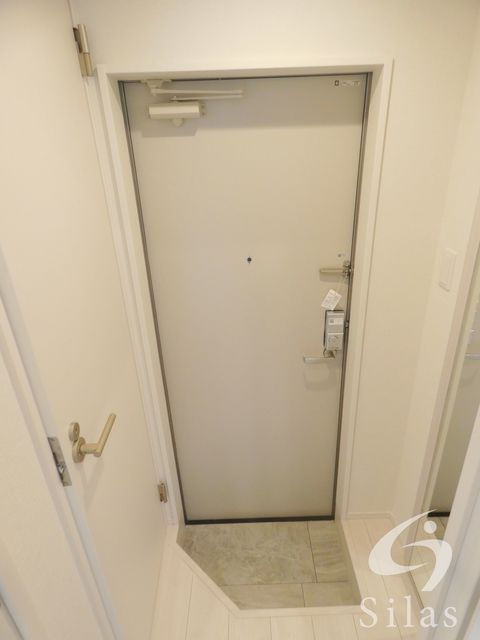 地下鉄谷町線 野江内代駅 徒歩10分 3階建 築1年の玄関写真