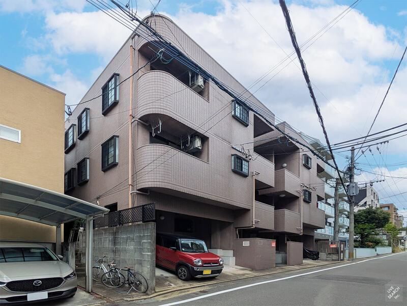 エリーナハイツ西新南IIの外観写真