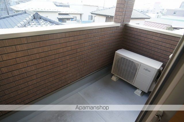 真岡鉄道 真岡駅 バス乗車時間：5分 最寄りバス停で下車 徒歩13分 3階建 築13年の内装写真