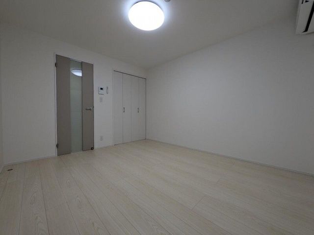 アザーレ・クオン相武台の居間写真