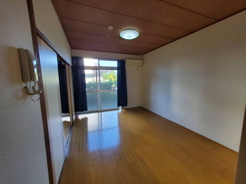 レジデンス浄南町の居間写真