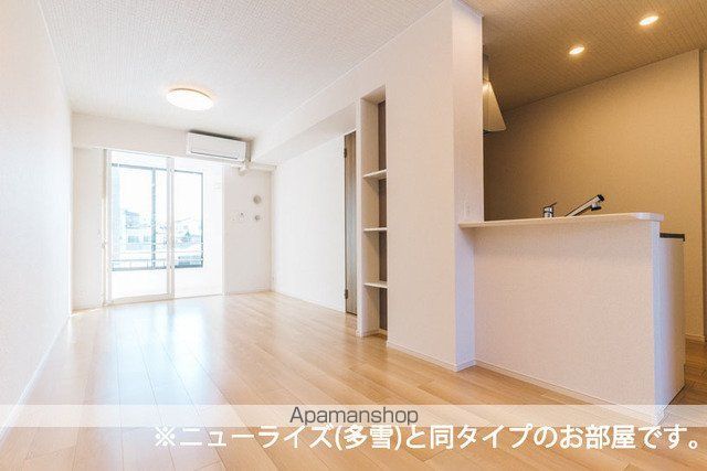 フェリス バリオの居間写真