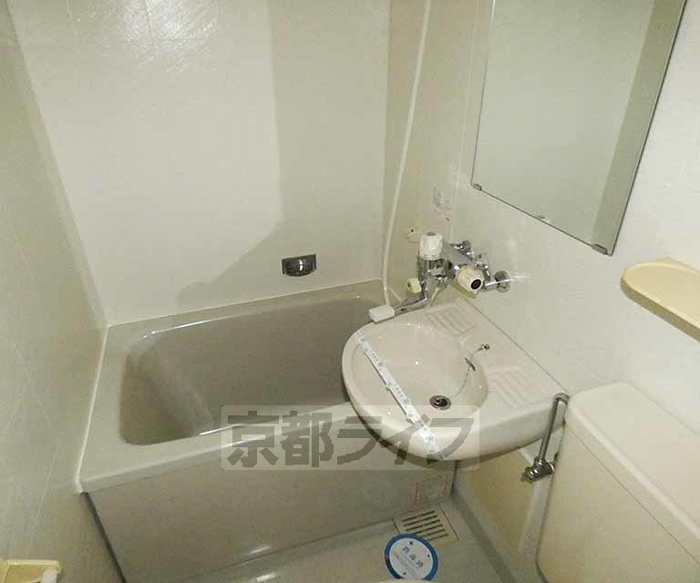 アクシルコート京都二条の風呂写真