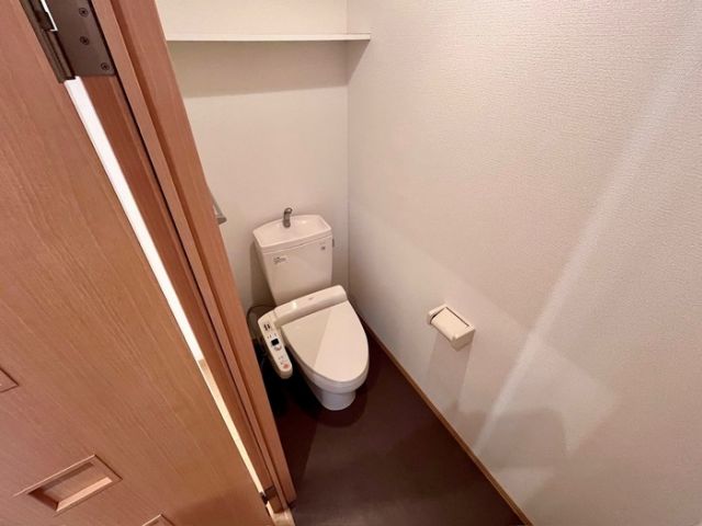 メゾン・ラ・パトリアEのトイレ写真