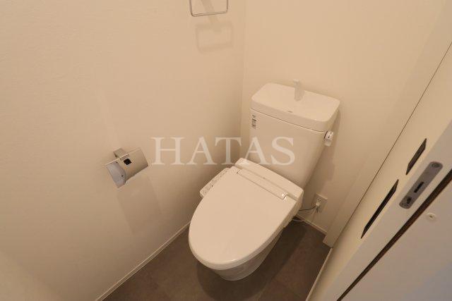 トイレ　同物件別部屋です