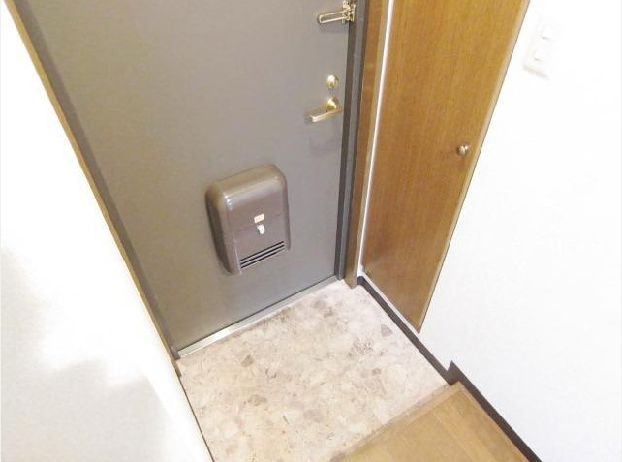 玄関　別室参考写真です。