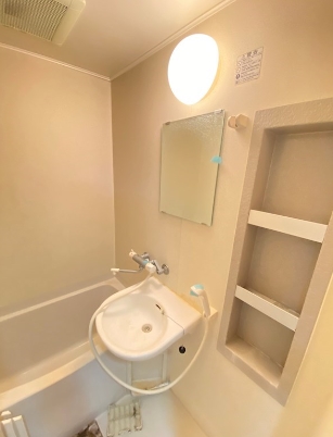 洗面設備　※こちらのお写真は他部屋になり参考写真です※