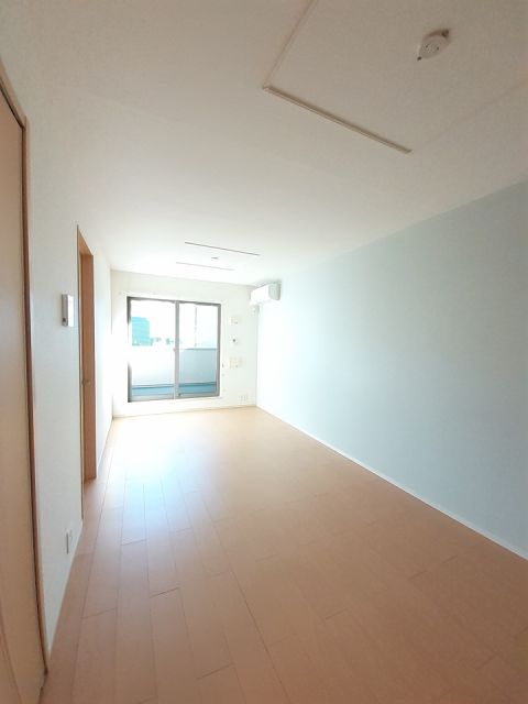 レクラン エムの居間写真