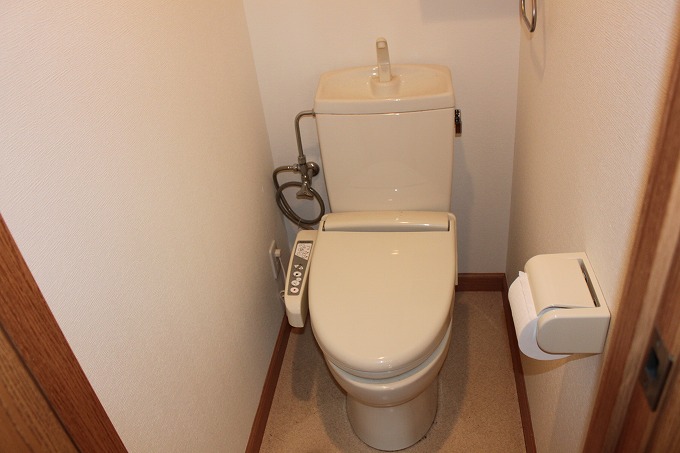 地下鉄谷町線 喜連瓜破駅 徒歩7分 2階建 築19年のトイレ写真