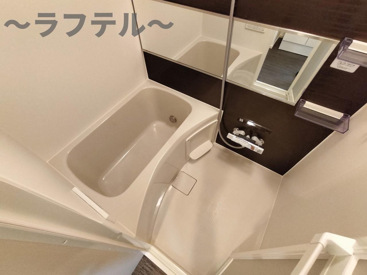 バス・シャワールーム　別部屋イメージ写真
