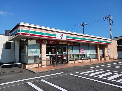 コンビニ　セブンイレブン富士市松岡南店（コンビニ）まで350m