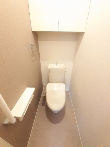 トイレ　清潔感のあるトイレです