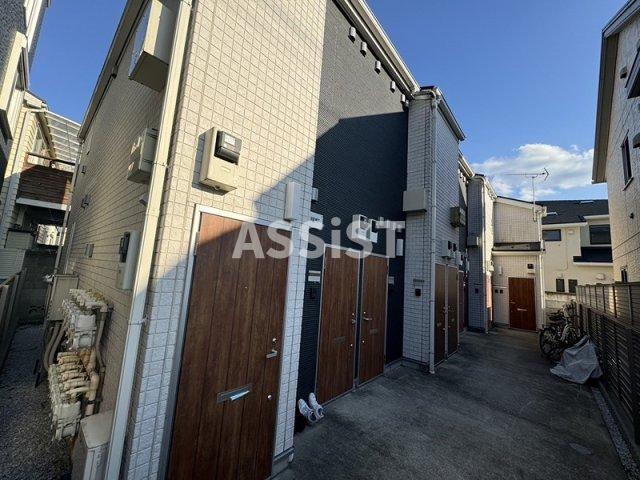 建物外観　お電話でお問い合わせ頂きますとスムーズに対応可能です＾＾