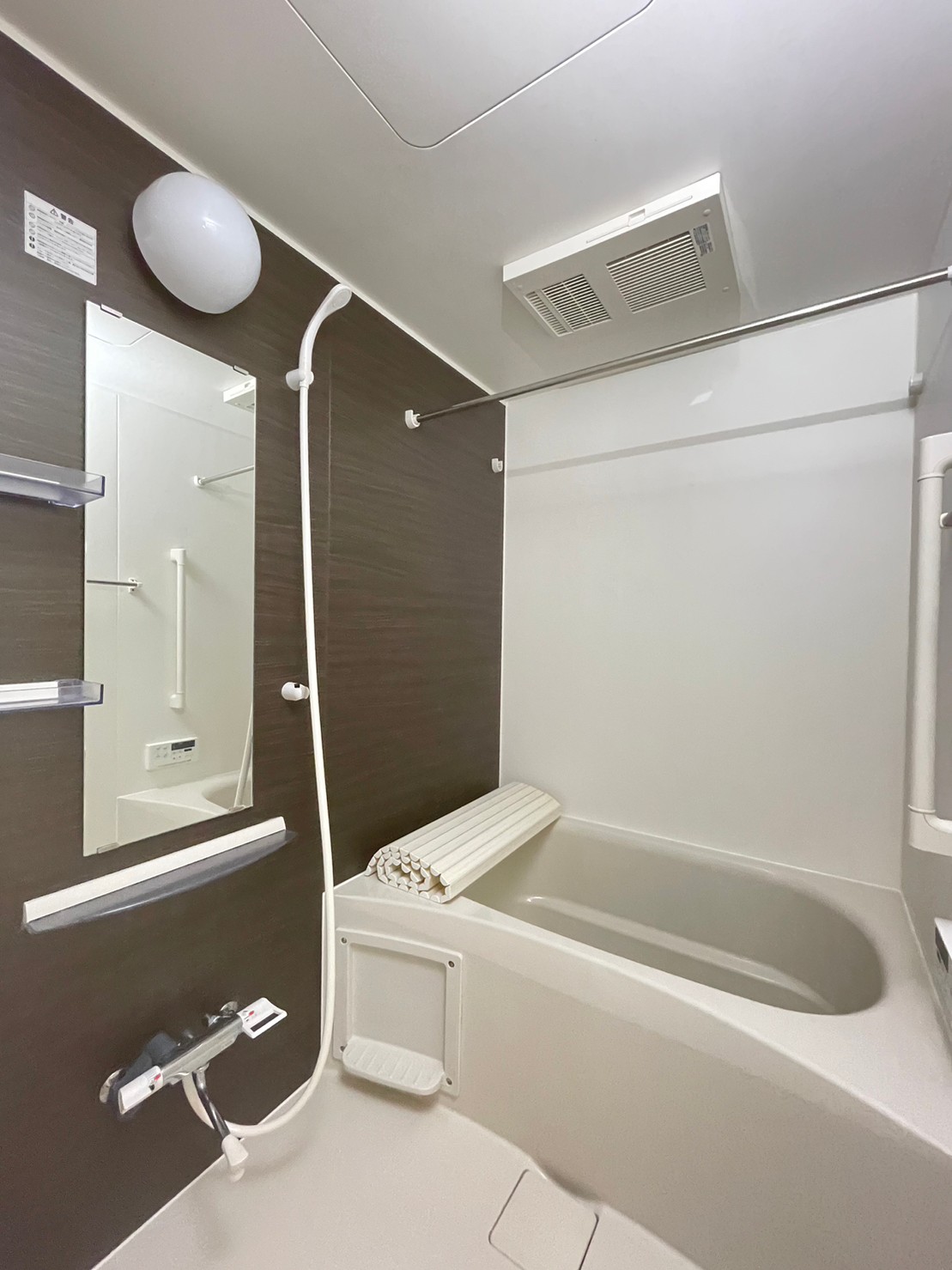 バス・シャワールーム　同建物別号室