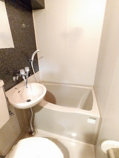 バス・シャワールーム　同物件別室です。