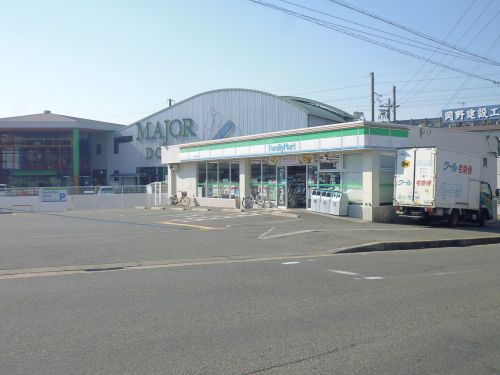 コンビニ　ファミリーマート 柳屋白水東店（コンビニ）まで1037m