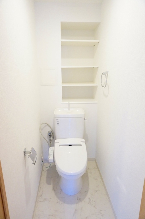 トイレ　ウォシュレット完備