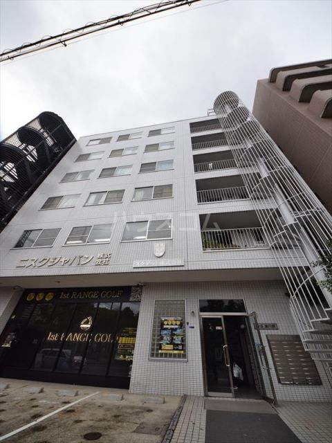大阪市中央区法円坂のマンションの建物外観