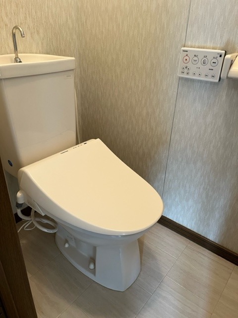 【札幌市中央区南五条西のアパートのトイレ】
