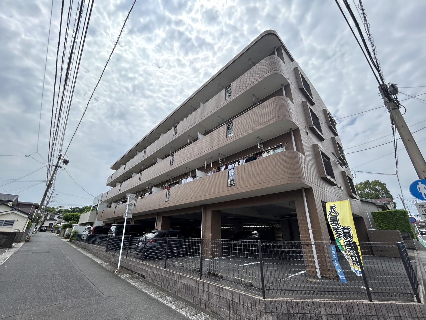 鹿児島市紫原のマンションの建物外観