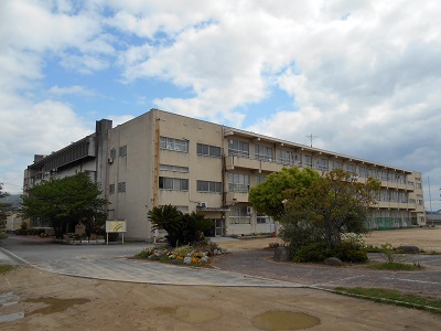 【プラザ元町の小学校】