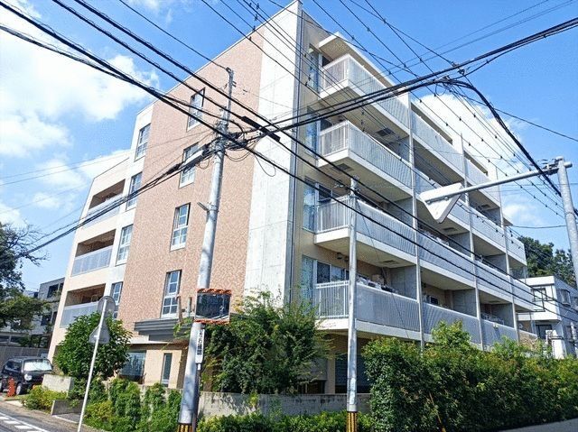 さいたま市浦和区前地のマンションの建物外観