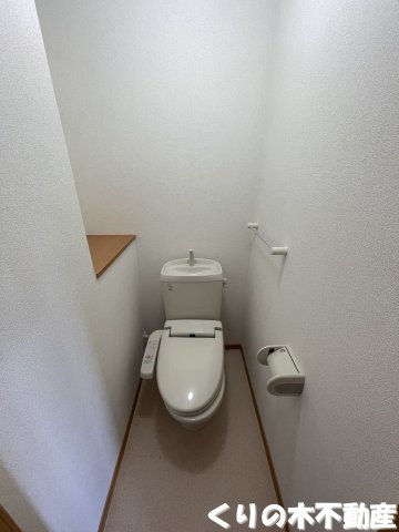 トイレ　トイレもきれいです