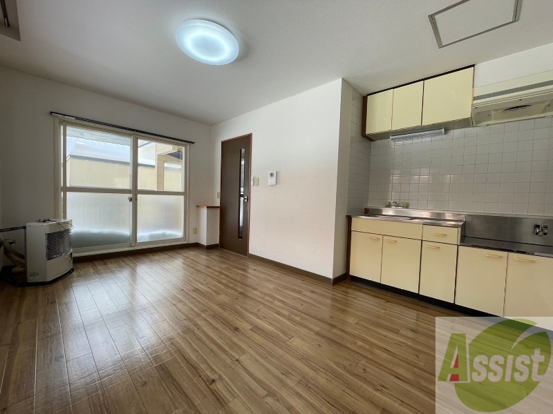 居室・リビング　広くてきれいなリビングです！快適に過ごせそうですね。