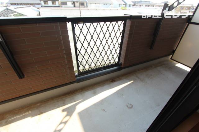 バルコニー　※２０２号室の写真です。