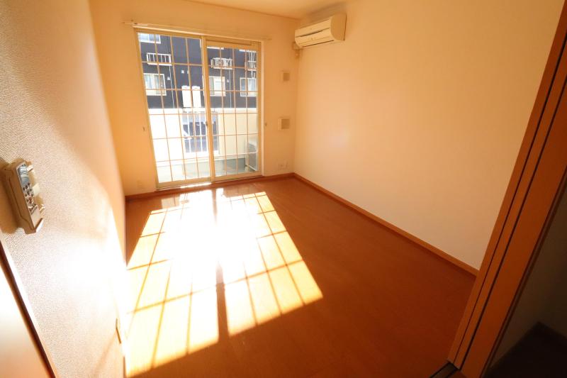 その他設備　洋室5.5帖のエアコン