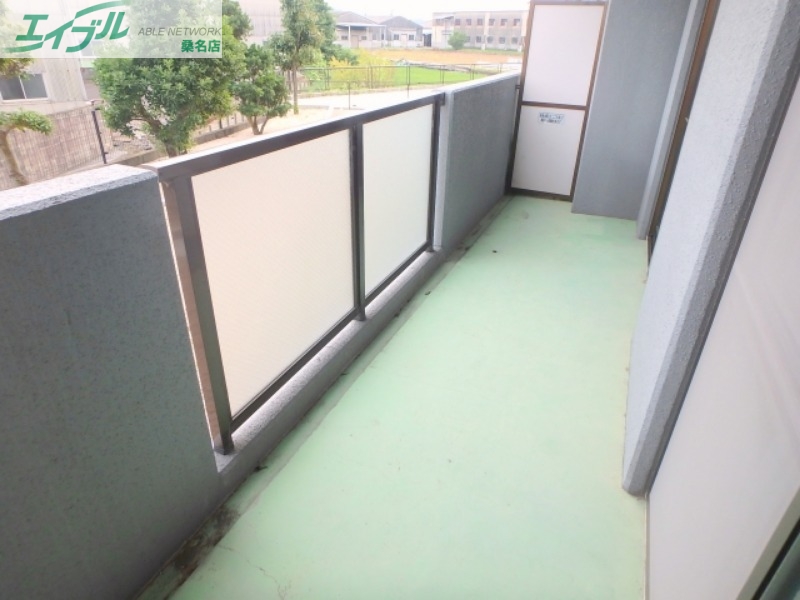 バルコニー　同物件別部屋写真