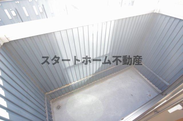 バルコニー　陽当たり良好なバルコニーです