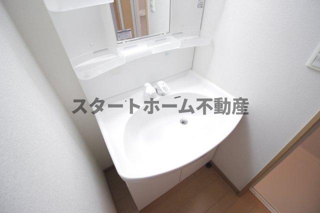 洗面設備　忙しい朝には欠かせない洗面所です