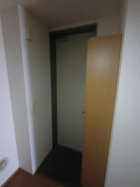 玄関　別号室の参考画像です♪