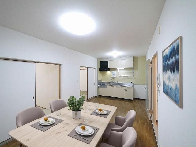 居室・リビング　CGで家具等を配置したもので家具等は含まれません