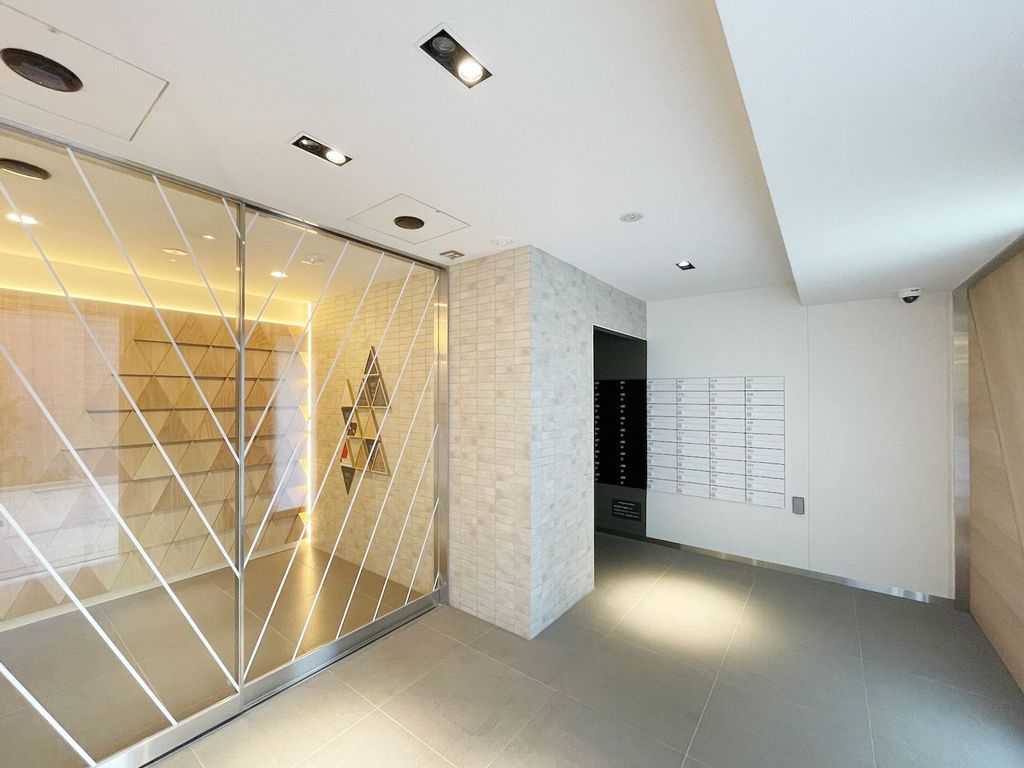 エントランス　エントランス