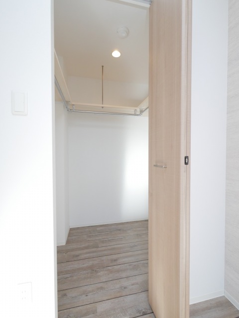 収納　ウォークインクローゼット♪