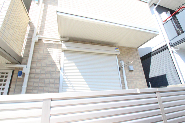 その他設備　シャッター雨戸付き。セキュリティーバッチリ