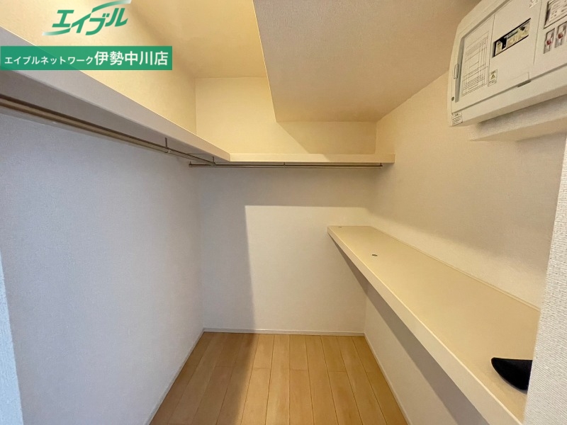 収納　同型タイプ画像