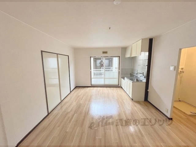 居室・リビング　リビング