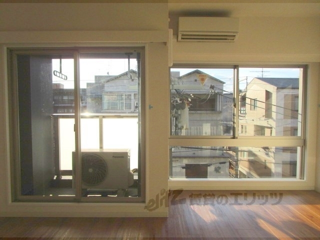 居室・リビング　リビング