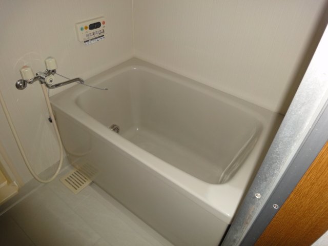 バス・シャワールーム　バス（イメージ）