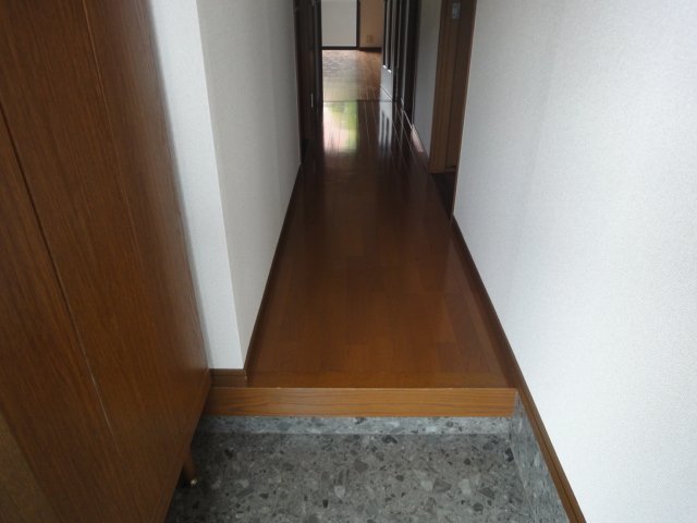 玄関　玄関（イメージ）