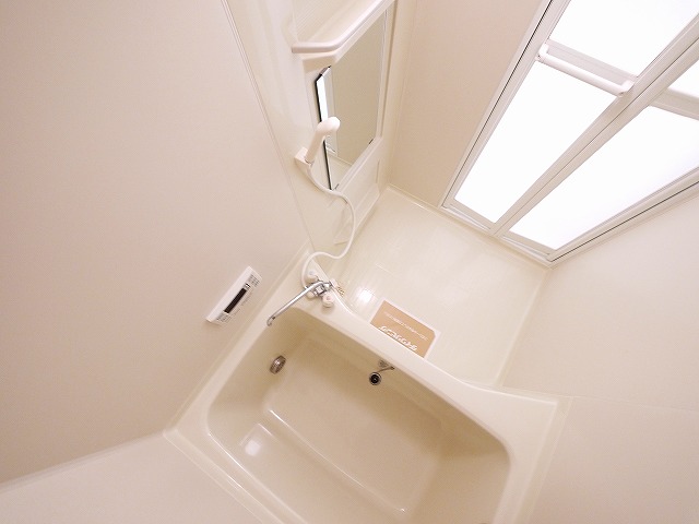 バス・シャワールーム　日々の疲れを癒すお風呂付です