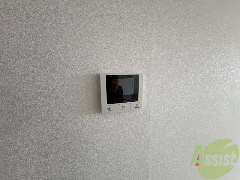 セキュリティ　ＴＶモニター付インターホンです。来客者の顔が見えるので安心！