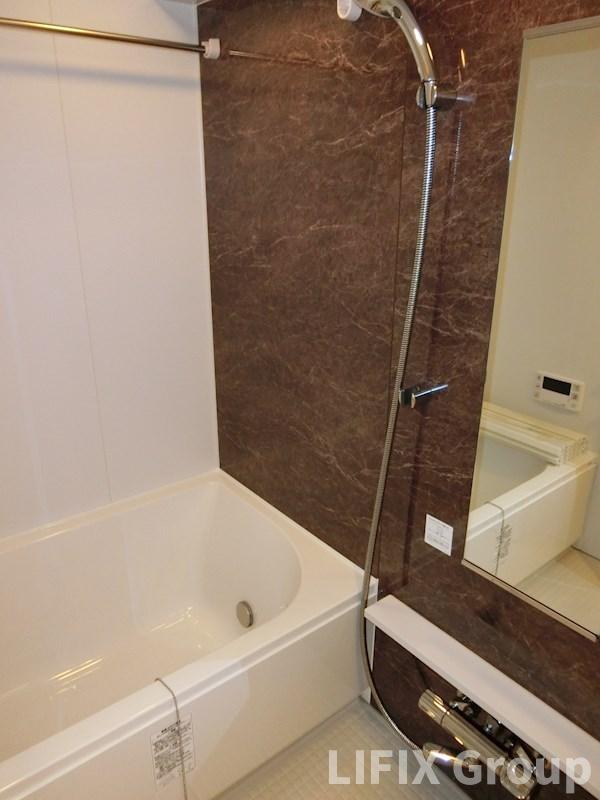 バス・シャワールーム　風呂