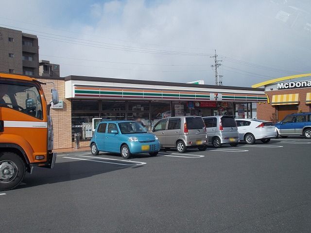 コンビニ　セブンイレブン　塩尻北店（コンビニ）まで525m